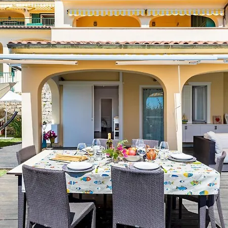 Il Gabbiano 4&1, Emma Apartment